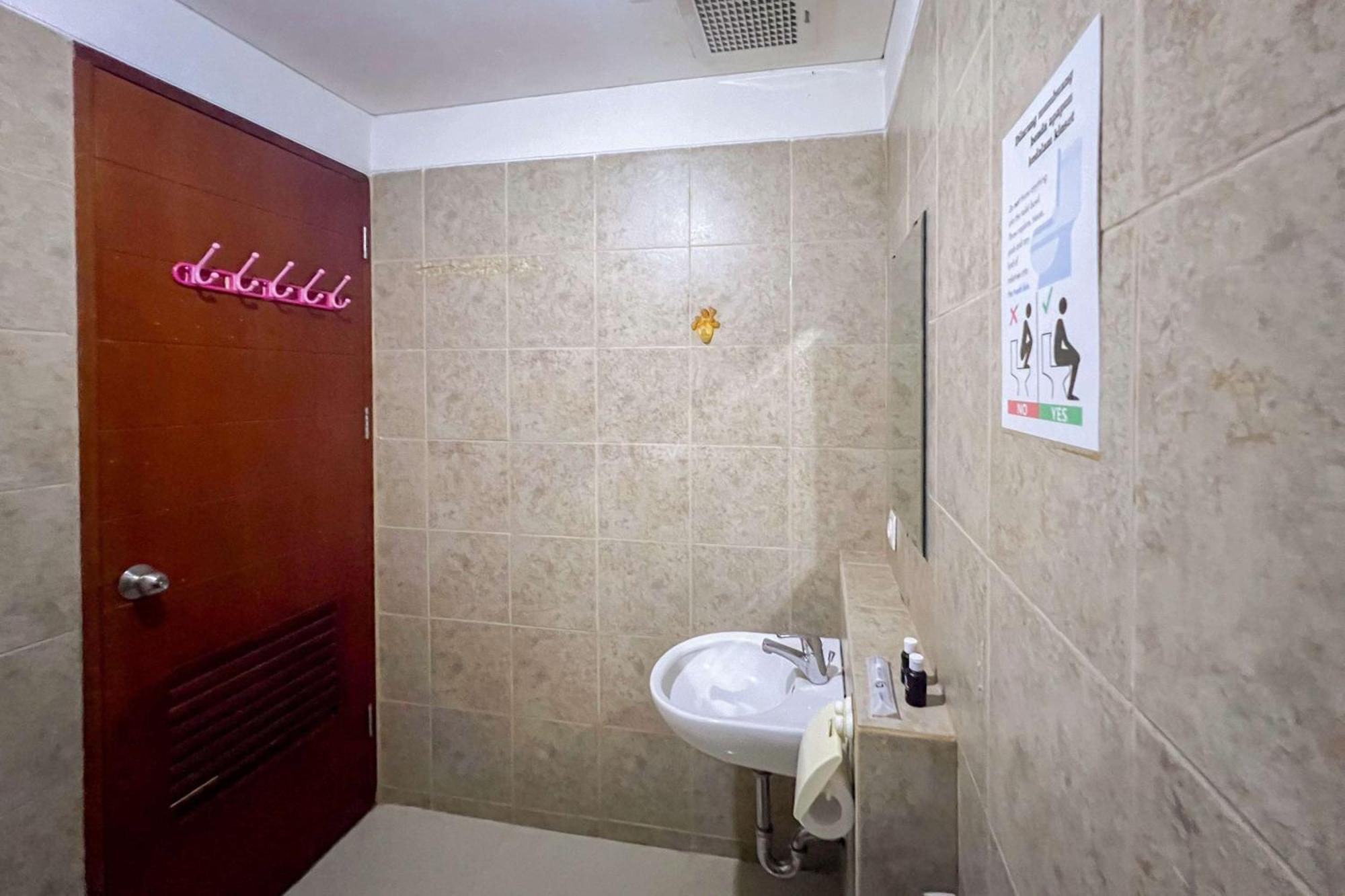 Cozy 1br At Marbella Dago Pakar By Travelio Apartemen